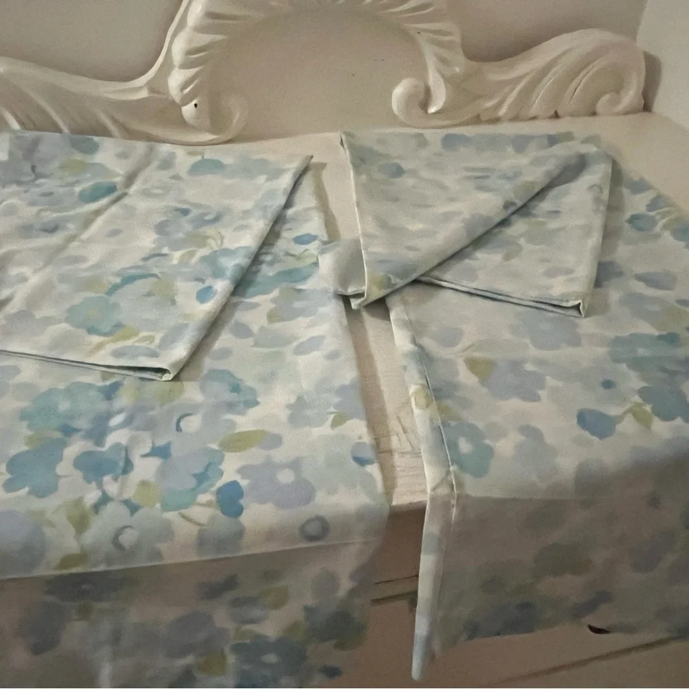 Vintage pair Pillow Cases